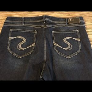 Silver Brand Skinny Dark Wash Jeans